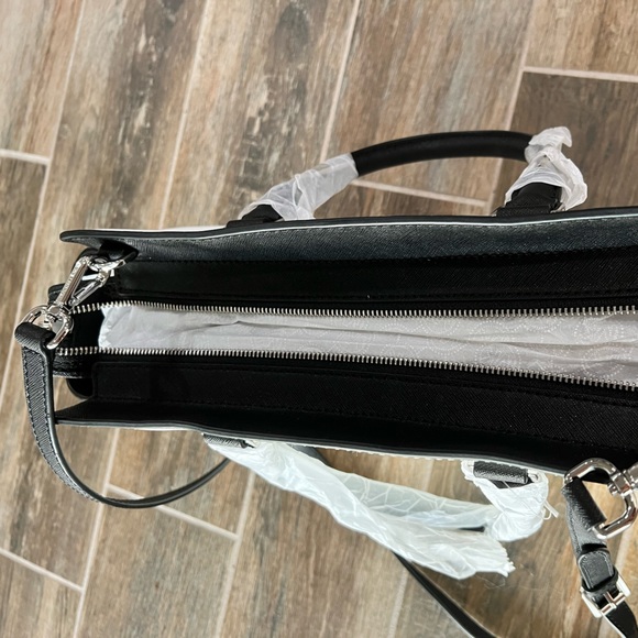 Michael Kors Selma Optic White/Black Large Satchel-NWT - Picture 3 of 4